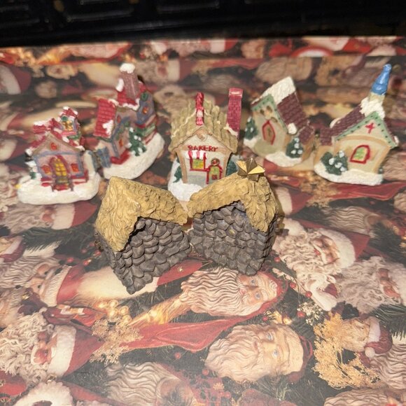 Vintage Christmas Village Houses Manger Building Wooden Ornaments Lot Of 4 Mini - Picture 3 of 16